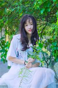 手撕公公的白月光梁倩倩何秀莲全文