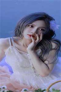 母亲节，女儿给继母和婆婆送金镯子，给我的是一本菜谱曹雅静戴玉美全文免费