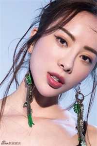 儿子被关进兽笼惨死时，夫君却在陪白月光放花灯全文小说楼心月萧昱辰最新章节