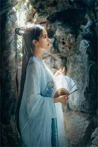 离婚后，神医大佬她美得发光后续+全文