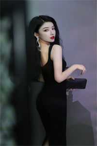 成亲当天，我当街改嫁敌国太子全文免费