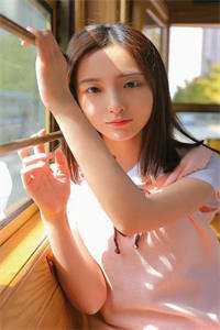 白月光污蔑我伤害她的孩子，老公竟将我送进精神病院夏闻秋苏如绿无删减+无广告