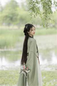 我成为木乃伊化作黄沙后，法老悔疯了完结版美尼斯阿米娜